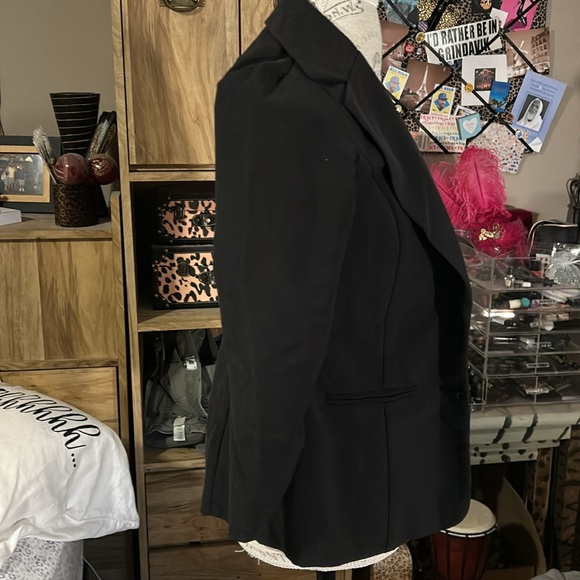 Black Love Republic 2 Button Blazer - Small - Picture 2 of 5